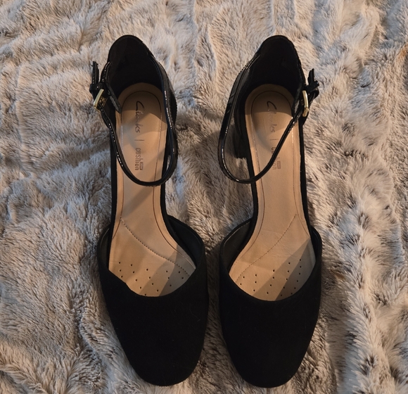 Clarks Shoes - Clark's Size 9.5 Maryjane Heels